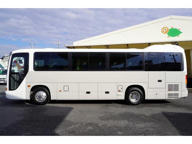 メルファ 送迎バス　３９人乗　２ドア　スイング自動ドア　プレヒーター　モケットシート　荷室スペース　小型トランク　総輪エアサス　ガイド席　オートエアコン　バックカメラ　ルームラック　アルミホイール　ＡＴ（4枚目）