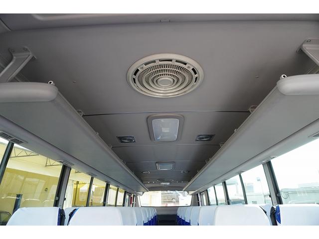 メルファ 送迎バス　３９人乗　２ドア　スイング自動ドア　プレヒーター　モケットシート　荷室スペース　小型トランク　総輪エアサス　ガイド席　オートエアコン　バックカメラ　ルームラック　アルミホイール　ＡＴ（17枚目）