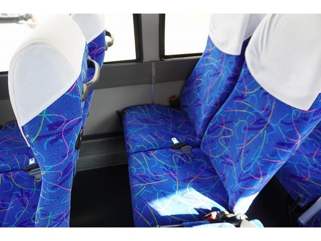 メルファ 送迎バス　３９人乗　２ドア　スイング自動ドア　プレヒーター　モケットシート　荷室スペース　小型トランク　総輪エアサス　ガイド席　オートエアコン　バックカメラ　ルームラック　アルミホイール　ＡＴ（28枚目）