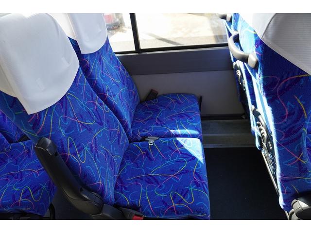 メルファ 送迎バス　３９人乗　２ドア　スイング自動ドア　プレヒーター　モケットシート　荷室スペース　小型トランク　総輪エアサス　ガイド席　オートエアコン　バックカメラ　ルームラック　アルミホイール　ＡＴ（42枚目）