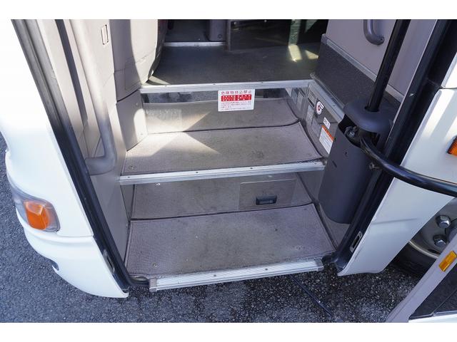 メルファ 送迎バス　３９人乗　２ドア　スイング自動ドア　プレヒーター　モケットシート　荷室スペース　小型トランク　総輪エアサス　ガイド席　オートエアコン　バックカメラ　ルームラック　アルミホイール　ＡＴ（43枚目）