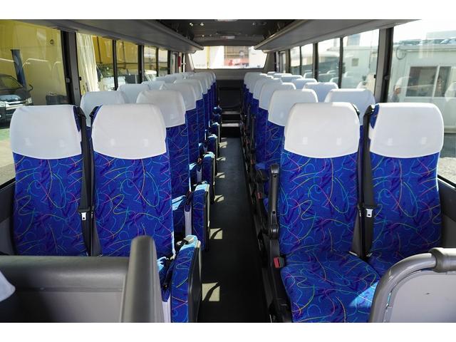 メルファ 送迎バス　３９人乗　２ドア　スイング自動ドア　プレヒーター　モケットシート　荷室スペース　小型トランク　総輪エアサス　ガイド席　オートエアコン　バックカメラ　ルームラック　アルミホイール　ＡＴ（45枚目）
