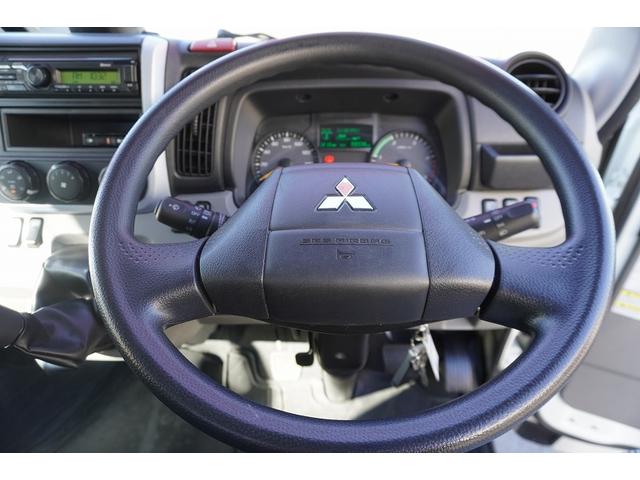 キャンター １０尺　アルミバン　２トン積　垂直パワーゲート　５速ＭＴ　積載２０００ｋｇ　リア観音扉　リフト　ラッシング２段　左電格ミラー　坂道発進補助　バックカメラ　ＥＴＣ　ＬＥＤヘッドライト　フォグ　スマートキー　衝突軽減ブレーキ　ショート　車両総重量４９８５ｋｇ（31枚目）