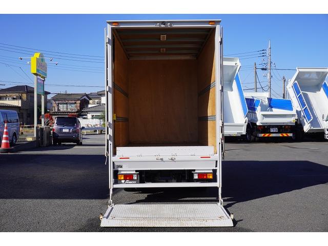 キャンター １０尺　アルミバン　２トン積　垂直パワーゲート　５速ＭＴ　積載２０００ｋｇ　リア観音扉　リフト　ラッシング２段　左電格ミラー　坂道発進補助　バックカメラ　ＥＴＣ　ＬＥＤヘッドライト　フォグ　スマートキー　衝突軽減ブレーキ　ショート　車両総重量４９８５ｋｇ（33枚目）
