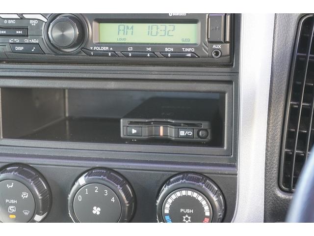 キャンター １０尺　アルミバン　２トン積　垂直パワーゲート　５速ＭＴ　積載２０００ｋｇ　リア観音扉　リフト　ラッシング２段　左電格ミラー　坂道発進補助　バックカメラ　ＥＴＣ　ＬＥＤヘッドライト　フォグ　スマートキー　衝突軽減ブレーキ　ショート　車両総重量４９８５ｋｇ（40枚目）