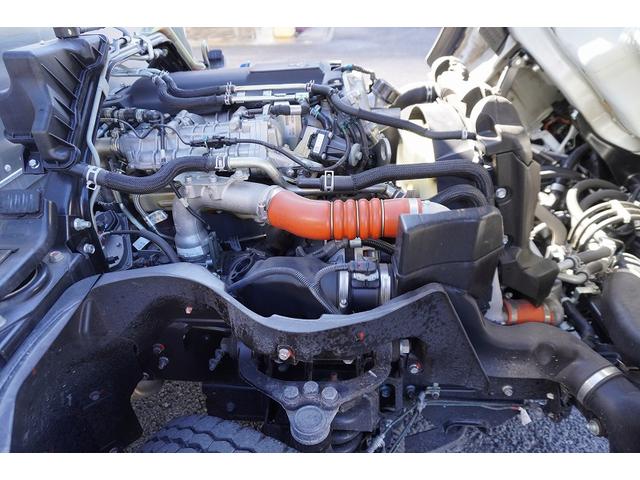 キャンター １０尺　アルミバン　２トン積　垂直パワーゲート　５速ＭＴ　積載２０００ｋｇ　リア観音扉　リフト　ラッシング２段　左電格ミラー　坂道発進補助　バックカメラ　ＥＴＣ　ＬＥＤヘッドライト　フォグ　スマートキー　衝突軽減ブレーキ　ショート　車両総重量４９８５ｋｇ（41枚目）