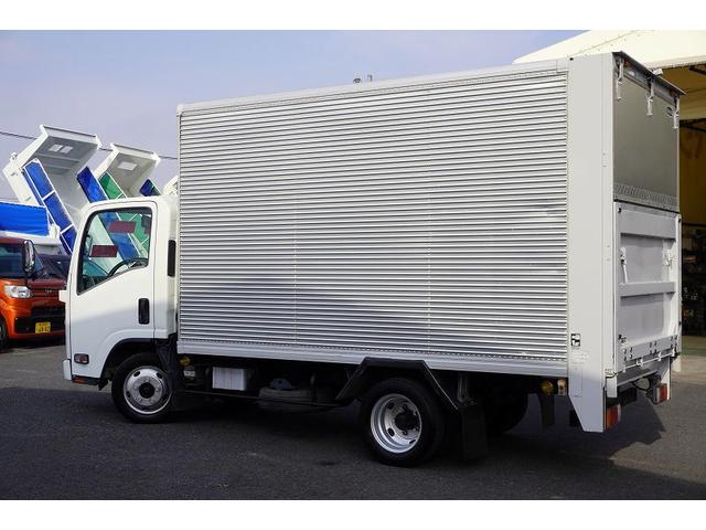 タイタントラック 標準幅　セミロング　アルミバン　２トン　跳上垂直パワーゲート　積載１７５０ｋｇ　ラッシング３段　バックカメラ　左電格ミラー　フォグランプ　北村製　ＡＴ　リフト　車両総重量４９６５ｋｇ（5枚目）