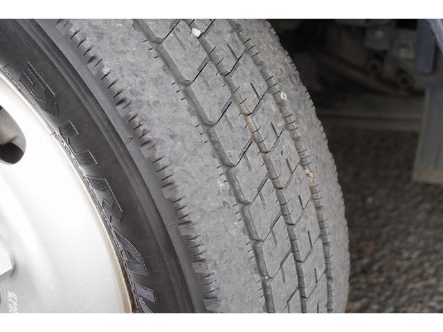 タイタントラック 標準幅　セミロング　アルミバン　２トン　跳上垂直パワーゲート　積載１７５０ｋｇ　ラッシング３段　バックカメラ　左電格ミラー　フォグランプ　北村製　ＡＴ　リフト　車両総重量４９６５ｋｇ（12枚目）