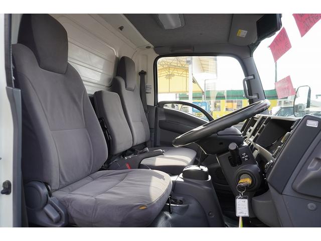 タイタントラック 標準幅　セミロング　アルミバン　２トン　跳上垂直パワーゲート　積載１７５０ｋｇ　ラッシング３段　バックカメラ　左電格ミラー　フォグランプ　北村製　ＡＴ　リフト　車両総重量４９６５ｋｇ（34枚目）