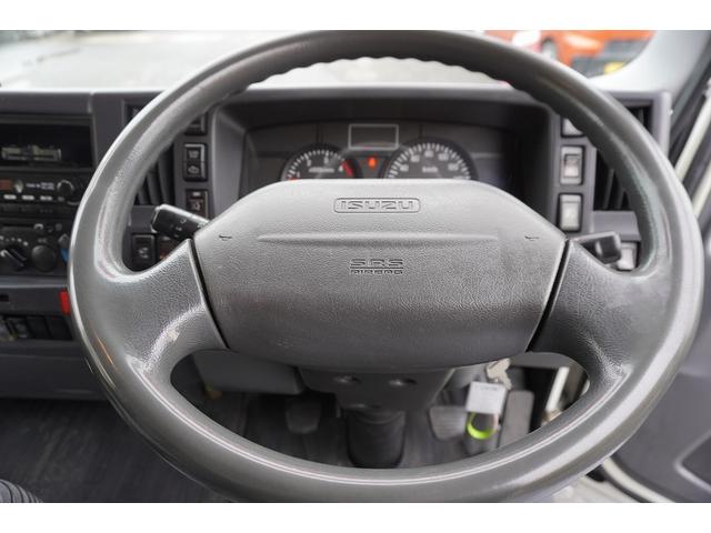 エルフトラック ワイドロング　アルミバン　２ｔ　サイドドア　跳上パワーゲート　積載２０００ｋｇ　ラッシング３段　荷台アルミ板張り　導風板　バックカメラ　左電格ミラー　坂道発進補助　フォグランプ　日本フルハーフ製　６速ＭＴ　リフト　２トン　ＥＴＣ（30枚目）