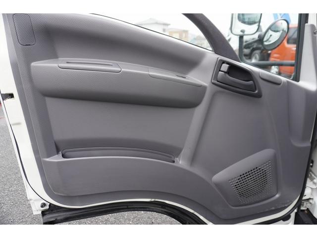 エルフトラック ワイドロング　アルミバン　２ｔ　サイドドア　跳上パワーゲート　積載２０００ｋｇ　ラッシング３段　荷台アルミ板張り　導風板　バックカメラ　左電格ミラー　坂道発進補助　フォグランプ　日本フルハーフ製　６速ＭＴ　リフト　２トン　ＥＴＣ（39枚目）