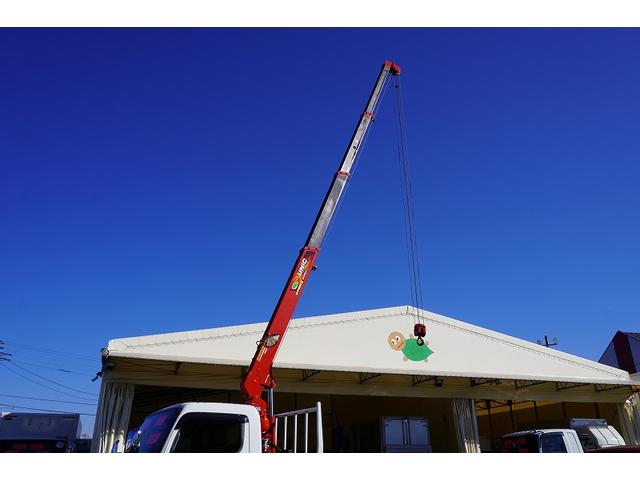 キャンター カスタム　ワイドロング　４段クレーン　ラジコン　２．９３ｔ吊　積載３８５０ｋｇ　古河ユニック製　フックイン　セイコーラック　アオリプロテクター付　ＬＥＤヘッドライト　フォグ　左電格ミラー　オートエアコン　ナビ　ＥＴＣ　メッキ　スマートキー　衝突軽減ブレーキ　ＡＴ（19枚目）