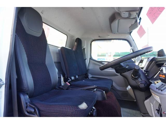 キャンター カスタム　ワイドロング　４段クレーン　ラジコン　２．９３ｔ吊　積載３８５０ｋｇ　古河ユニック製　フックイン　セイコーラック　アオリプロテクター付　ＬＥＤヘッドライト　フォグ　左電格ミラー　オートエアコン　ナビ　ＥＴＣ　メッキ　スマートキー　衝突軽減ブレーキ　ＡＴ（25枚目）