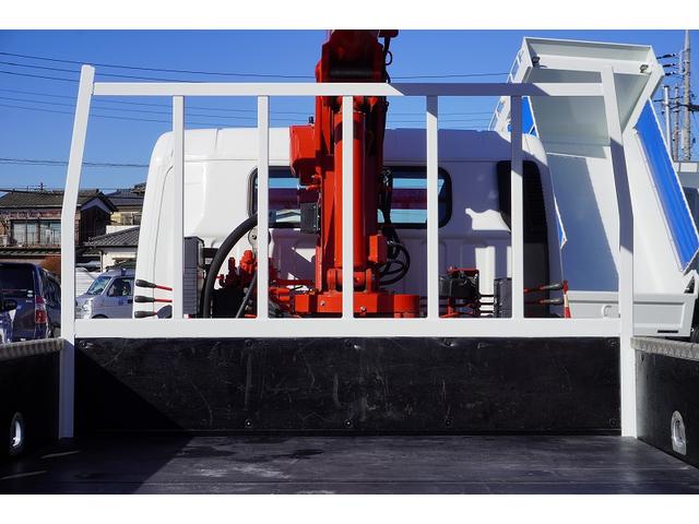キャンター カスタム　ワイドロング　４段クレーン　ラジコン　２．９３ｔ吊　積載３８５０ｋｇ　古河ユニック製　フックイン　セイコーラック　アオリプロテクター付　ＬＥＤヘッドライト　フォグ　左電格ミラー　オートエアコン　ナビ　ＥＴＣ　メッキ　スマートキー　衝突軽減ブレーキ　ＡＴ（28枚目）