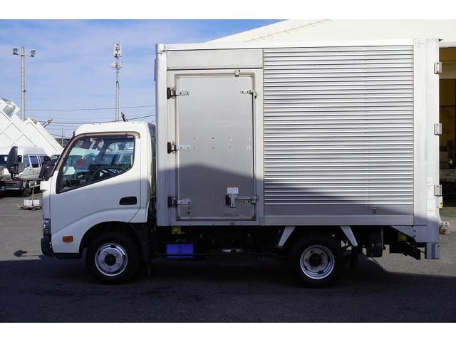 ダイナトラック 10尺 アルミバン 2トン積 サイドドア パワーゲート AT 積載2000kg リア観音扉 ラッシング1段 壁面フック バックカメラ ETC ナビ ワンセグTV 左電格ミラー 衝突軽減ブレーキ 車線逸脱警報 トヨタ車体製 スライドリフト ショート 標準幅(6枚目)