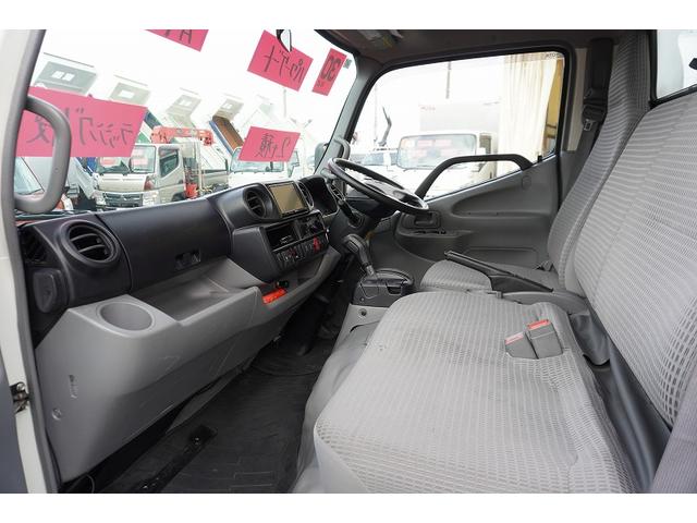 ダイナトラック 10尺 アルミバン 2トン積 サイドドア パワーゲート AT 積載2000kg リア観音扉 ラッシング1段 壁面フック バックカメラ ETC ナビ ワンセグTV 左電格ミラー 衝突軽減ブレーキ 車線逸脱警報 トヨタ車体製 スライドリフト ショート 標準幅(13枚目)