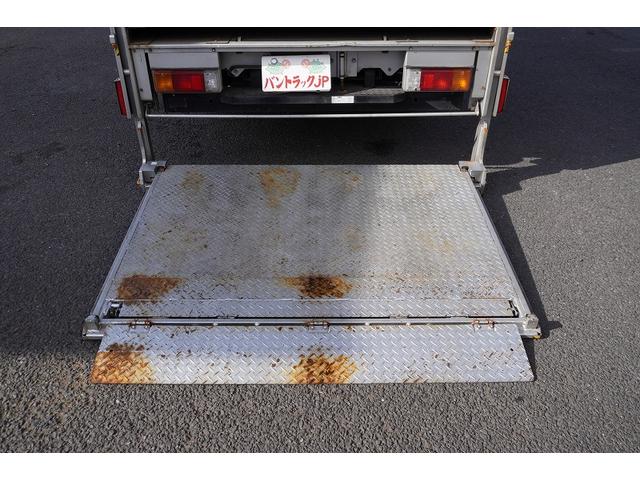 ダイナトラック 10尺 アルミバン 2トン積 サイドドア パワーゲート AT 積載2000kg リア観音扉 ラッシング1段 壁面フック バックカメラ ETC ナビ ワンセグTV 左電格ミラー 衝突軽減ブレーキ 車線逸脱警報 トヨタ車体製 スライドリフト ショート 標準幅(22枚目)