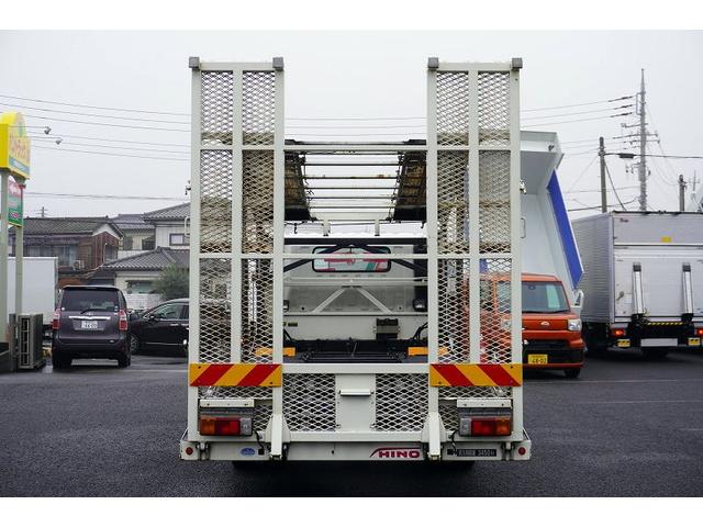 ダイナトラック ハイグレード　キャリアカー　２台積　ラジコン無　ウインチ　積載３４５０ｋｇ　古河ユニック製　油圧リアゲート　社外ナビ　ワンセグＴＶ　ＥＴＣ　坂道発進補助　左電格ミラー　ＨＩＤヘッドライト　フォグランプ　６速ＭＴ　キーレス（4枚目）