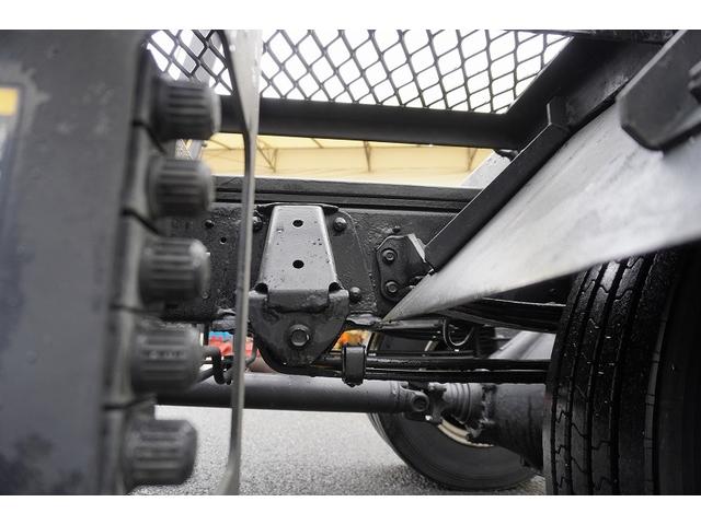ダイナトラック ハイグレード　キャリアカー　２台積　ラジコン無　ウインチ　積載３４５０ｋｇ　古河ユニック製　油圧リアゲート　社外ナビ　ワンセグＴＶ　ＥＴＣ　坂道発進補助　左電格ミラー　ＨＩＤヘッドライト　フォグランプ　６速ＭＴ　キーレス（16枚目）