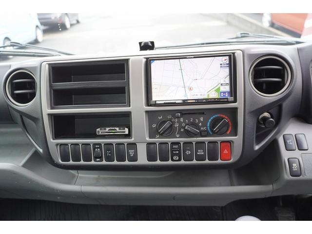 ダイナトラック ハイグレード　キャリアカー　２台積　ラジコン無　ウインチ　積載３４５０ｋｇ　古河ユニック製　油圧リアゲート　社外ナビ　ワンセグＴＶ　ＥＴＣ　坂道発進補助　左電格ミラー　ＨＩＤヘッドライト　フォグランプ　６速ＭＴ　キーレス（20枚目）