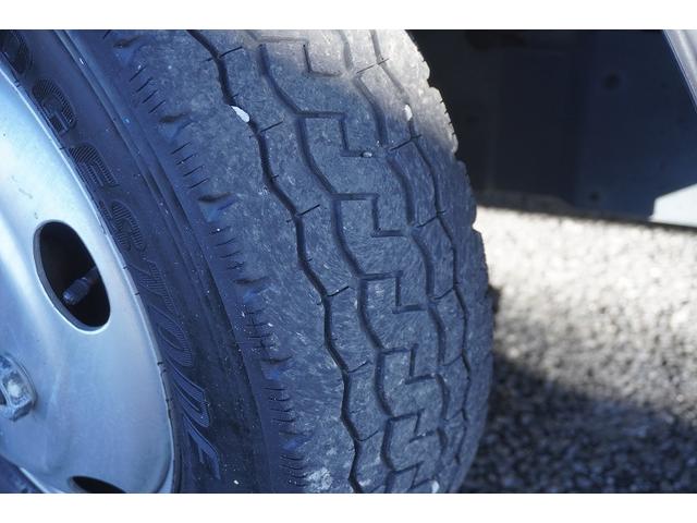 エルフトラック ロング パネルバン 2トン積 サイドドア 跳上パワーゲート 標準幅 積載2000kg ラッシング2段 左電格ミラー 坂道発進補助 バックカメラ ETC フォグランプ 日本フルハーフ製 6速MT アルミバン リフト(11枚目)