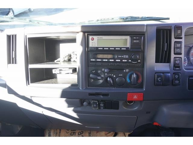 エルフトラック ロング パネルバン 2トン積 サイドドア 跳上パワーゲート 標準幅 積載2000kg ラッシング2段 左電格ミラー 坂道発進補助 バックカメラ ETC フォグランプ 日本フルハーフ製 6速MT アルミバン リフト(28枚目)