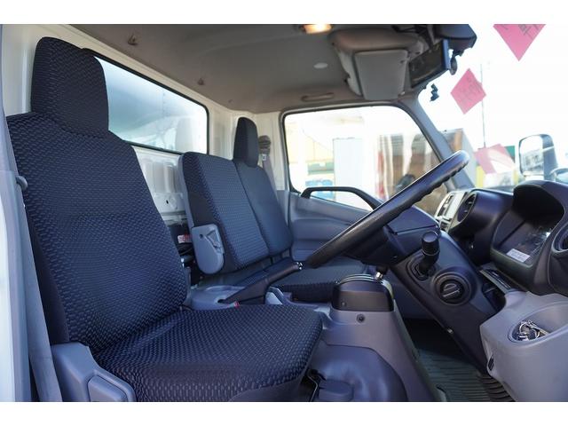 デュトロ ワイド超ロング　アルミバン　３トン　跳上パワーゲート　ＡＴ　積載２９５０ｋｇ　ラッシング２段　荷台一部シマ板張り　バックカメラ　社外ナビ　フルセグＴＶ　ＥＴＣ２．０　左電格ミラー　ＬＥＤヘッドライト　フォグ　クリアランスソナー　スマートキー　日本フルハーフ製（29枚目）