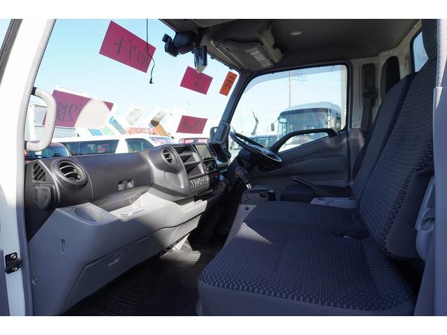 デュトロ ワイド超ロング　アルミバン　３トン　跳上パワーゲート　ＡＴ　積載２９５０ｋｇ　ラッシング２段　荷台一部シマ板張り　バックカメラ　社外ナビ　フルセグＴＶ　ＥＴＣ２．０　左電格ミラー　ＬＥＤヘッドライト　フォグ　クリアランスソナー　スマートキー　日本フルハーフ製（30枚目）