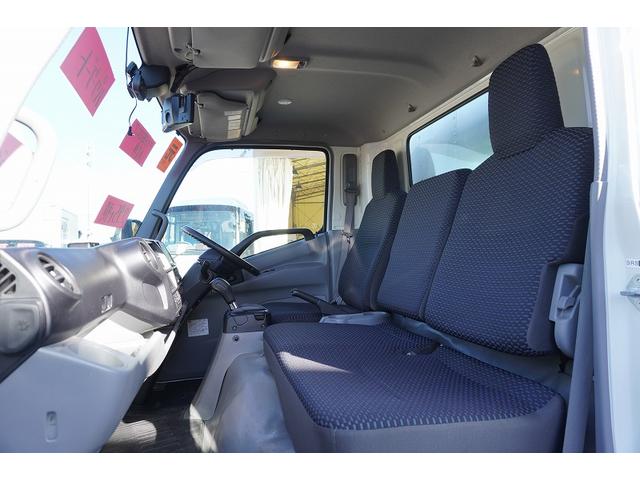 デュトロ ワイド超ロング　アルミバン　３トン　跳上パワーゲート　ＡＴ　積載２９５０ｋｇ　ラッシング２段　荷台一部シマ板張り　バックカメラ　社外ナビ　フルセグＴＶ　ＥＴＣ２．０　左電格ミラー　ＬＥＤヘッドライト　フォグ　クリアランスソナー　スマートキー　日本フルハーフ製（34枚目）