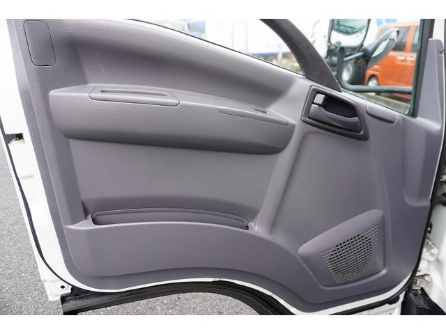 エルフトラック 標準幅　ロング　アルミバン　２トン積　跳上パワーゲート　積載２０００ｋｇ　ラッシング２段　導風板　左電格ミラー　坂道発進補助　バックカメラ　ＥＴＣ　ナビ　フォグランプ　日本フルハーフ製　６速ＭＴ　リフト（37枚目）