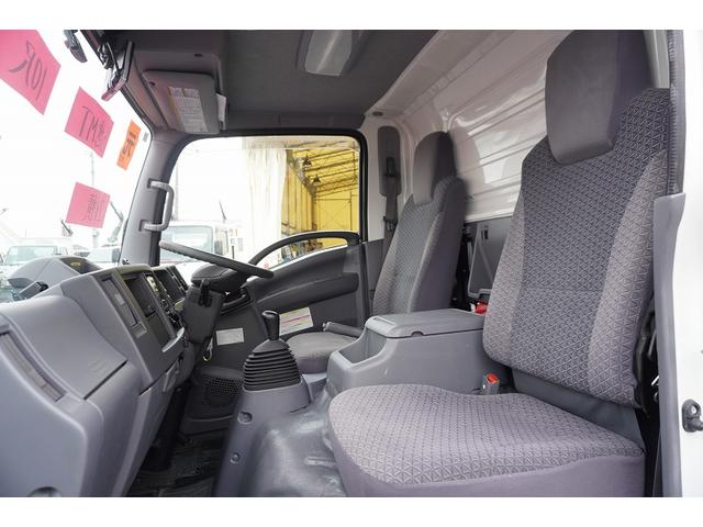 エルフトラック １０尺　冷蔵冷凍車　２トン　サイドドア　低温　スタンバイ装置　積載２０００ｋｇ　東プレ製　－３０度設定　エアリブ　荷台スノコ付き　間仕切扉　送風機　９０度ストッパー　左電格ミラー　坂道発進補助　バックカメラ　ＥＴＣ２．０　フォグランプ　衝突軽減ブレーキ　５速ＭＴ（35枚目）