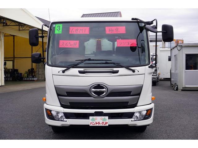 ヒノレンジャー ４トン　フックロール　ツインシリンダー　キャブバックステップ　ベッドレス　極東製　積載３６５０ｋｇ　ラジコン　カゴ　新明和製水密天蓋付き舟底コンテナ　コンテナ内側オールステンレス張り　坂道発進補助　ＥＴＣ２．０　６速ＭＴ　アームロール（3枚目）