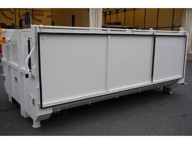 ヒノレンジャー ４トン　フックロール　ツインシリンダー　キャブバックステップ　ベッドレス　極東製　積載３６５０ｋｇ　ラジコン　カゴ　新明和製水密天蓋付き舟底コンテナ　コンテナ内側オールステンレス張り　坂道発進補助　ＥＴＣ２．０　６速ＭＴ　アームロール（26枚目）