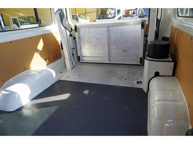 レジアスエースバン ロング DX 5ドア ガソリン車 6人乗 パワーゲート AT トヨタ車体製リフト 小窓 キーレス ETC ワンオーナー リフト昇降能力260kg(17枚目)