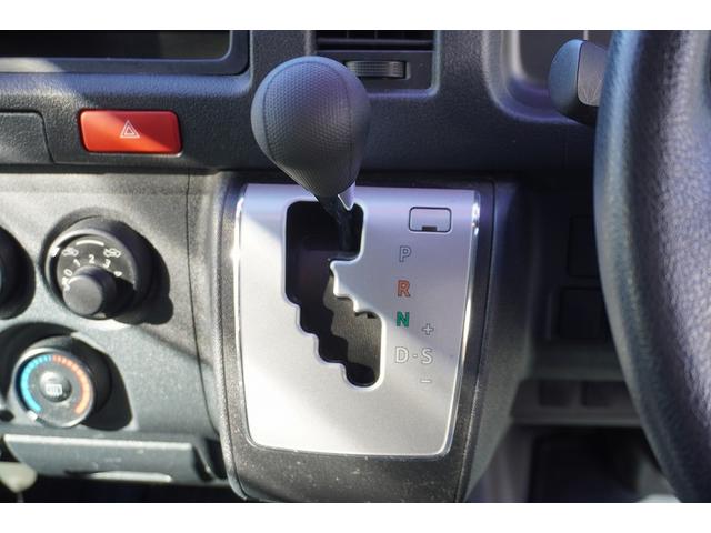 レジアスエースバン ロング DX 5ドア ガソリン車 6人乗 パワーゲート AT トヨタ車体製リフト 小窓 キーレス ETC ワンオーナー リフト昇降能力260kg(28枚目)