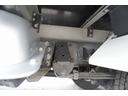 ワイドロング　冷蔵冷凍車　格納パワーゲート　サイドドア　低温　積載２７５０ｋｇ　リア三枚扉　－３０度設定　東プレ製　荷台シマ板張り　ラッシング２段　送風機　間仕切　左電格ミラー　フォグランプ　バックカメラ　ナビ　ＥＴＣ２．０　衝突軽減ブレーキ　車線逸脱警報　ＡＴ（16枚目）