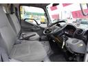 ルートバン　５ドア　ディーゼル　２トン　和光工業パワーゲート　ジャストロー　積載２０００ｋｇ　３人乗　リア跳上ドア　荷台板張り　荷室加工有　ナビ　バックカメラ　ＡＴ　リフト（19枚目）