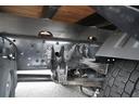 増トン　ワイド　５段クレーン　７．２トン積　６ｍ長　ラジコン　ベッド付　積載７２００ｋｇ　タダノ製　アルミブロック　フックイン　２．９３ｔ吊　角足　ＥＴＣ２．０　坂道発進補助　オートエアコン　リーフサス　メッキ　６速ＭＴ（23枚目）