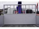 増トン　ワイド　５段クレーン　７．２トン積　６ｍ長　ラジコン　ベッド付　積載７２００ｋｇ　タダノ製　アルミブロック　フックイン　２．９３ｔ吊　角足　ＥＴＣ２．０　坂道発進補助　オートエアコン　リーフサス　メッキ　６速ＭＴ（25枚目）