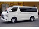 ハイエースバン スーパーＧＬ　ガソリン　５人乗　和光工業製パワーゲート　ロング　５ドア　荷台板張り　床フック　バックカメラ　社外ナビ　ＥＴＣ　小窓　電格ミラー　イージークローザー　オートエアコン　ワンオーナー　ＡＴ　リフト（5枚目）