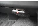 スーパーＧＬ　ガソリン　５人乗　和光工業製パワーゲート　ロング　５ドア　荷台板張り　床フック　バックカメラ　社外ナビ　ＥＴＣ　小窓　電格ミラー　イージークローザー　オートエアコン　ワンオーナー　ＡＴ　リフト（30枚目）