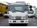 フォワード 増トン　ベッド付　重機運搬車　本所ボディー製　８．８トン積　標準幅　積載８８００ｋｇ　アユミ板掛け　アユミ板付き　鳥居Ｊフック　鳥居下部鉄板張り　鳥居ラダー　スタンション穴　網工具入れ　ＬＥＤ作業灯　ＥＴＣ　坂道発進補助　６速ＭＴ　回送（2枚目）