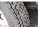４トン　アームロール　新明和　３．６５ｔ積　ツインシリンダー　ベッドレス　積載３６５０ｋｇ　キャブバックステップ　コンテナ付　網工具入れ　坂道発進補助　ＥＴＣ　６速ＭＴ（11枚目）