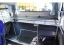 観光バス 28人乗 スイング自動ドア トランク 荷室スペース 2ドア モケットシート リクライニング 小型トランク エアサス 後席モニター 冷蔵庫 マイク オートエアコン バックカメラ ルームラック ETC メッキホイールライナー AT ガイド席 フルセグTV(46枚目)