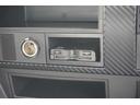4トン ワイド ベッド付 重機運搬車 ウインチ ラジコン タダノ製ハイジャッキ 造りボディー 積載2050kg アユミ板掛け アルミブロック 鳥居シマ板張り 作業灯 坂道発進補助 衝突軽減ブレーキ 車線逸脱警報 6速MT セルフローダー 回送 寝台 ETC(23枚目)