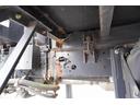 4トン ワイド ベッド付 重機運搬車 ウインチ ラジコン タダノ製ハイジャッキ 造りボディー 積載2050kg アユミ板掛け アルミブロック 鳥居シマ板張り 作業灯 坂道発進補助 衝突軽減ブレーキ 車線逸脱警報 6速MT セルフローダー 回送 寝台 ETC(26枚目)