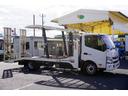 デュトロ キャリアカー 2台積 3.4トン積 ウインチ ラジコン 古河ユニック 積載3400kg 油圧リアゲート バックカメラ ETC ナビ フルセグ 左電格ミラー 坂道発進補助 電動パーキングブレーキ フォグランプ 衝突軽減ブレーキ 車線逸脱警報 6速MT 積載車(5枚目)