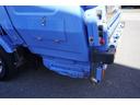 標準幅　パッカー車　プレス式　２トン積　４．２立米　単独動作　積載２０００ｋｇ　極東製　汚水タンク　バックカメラ　作業中表示灯　フォグランプ　電動パーキングブレーキ　左電格ミラー　坂道発進補助　５速ＭＴ（35枚目）