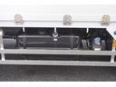 ４トン　ワイド　平ボディー　アルミブロック　リアエアサス　ベッド付　積載３４００ｋｇ　６．２ｍ長　五方開　東洋ボディー製造りボディー　アオリ上部プロテクター付　鳥居シマ板張り　落込フック　バックカメラ　ＥＴＣ　坂道発進補助　メッキ　アルミホイール　融雪仕様（25枚目）
