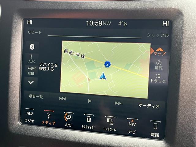 トレイルホーク ・車両品質評価書付き・正規ディーラー車・Uconnect・ナビ・TV・バック&サイドカメラ・BLUETOOTH・ETC・電動リヤゲート・スマートキー・ハーフレザー&パワーシート・ワンオーナー・記録簿(3枚目)